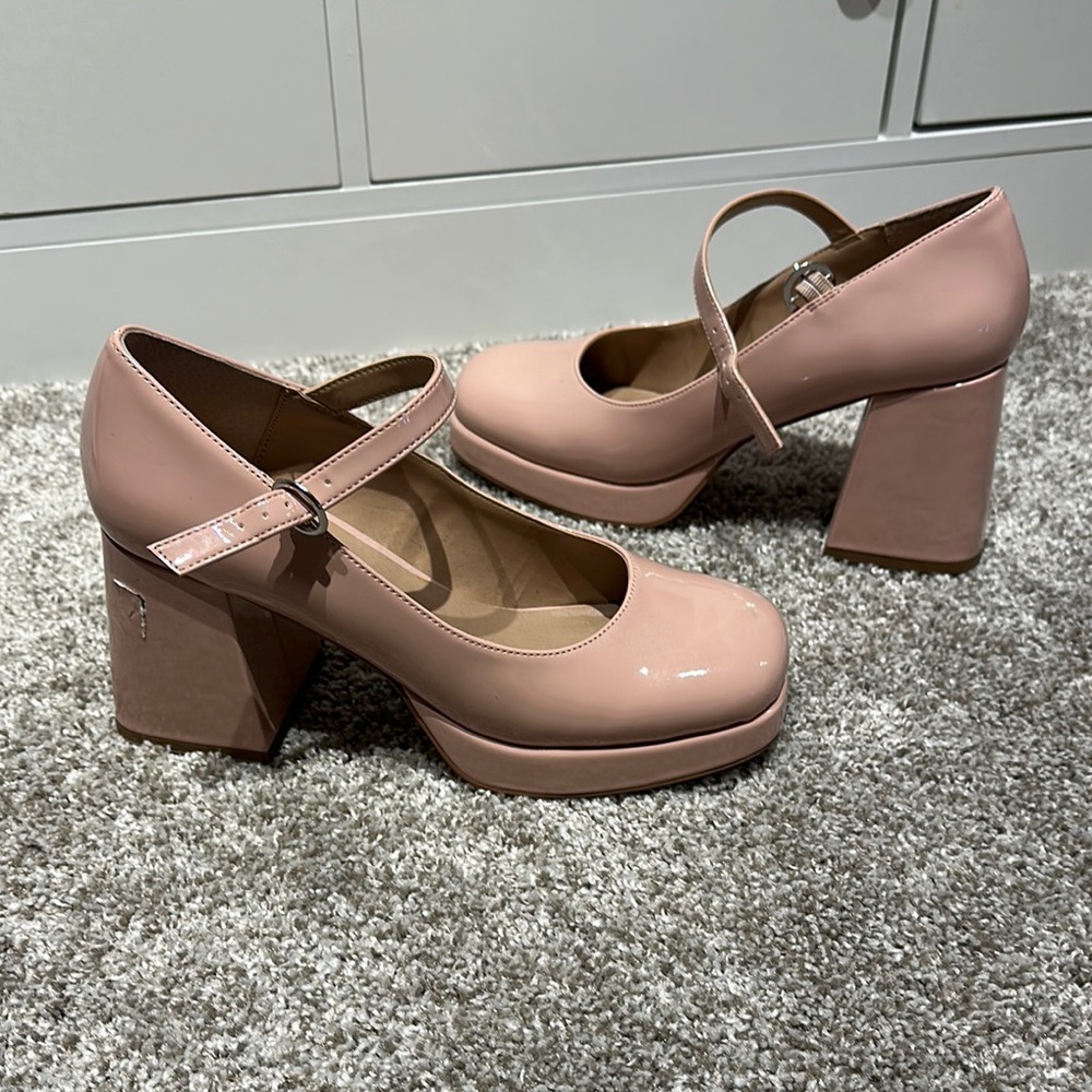 Steve Madden 8.5 Mary Jane Pink Platforms Chunky Retro Shoes Heels